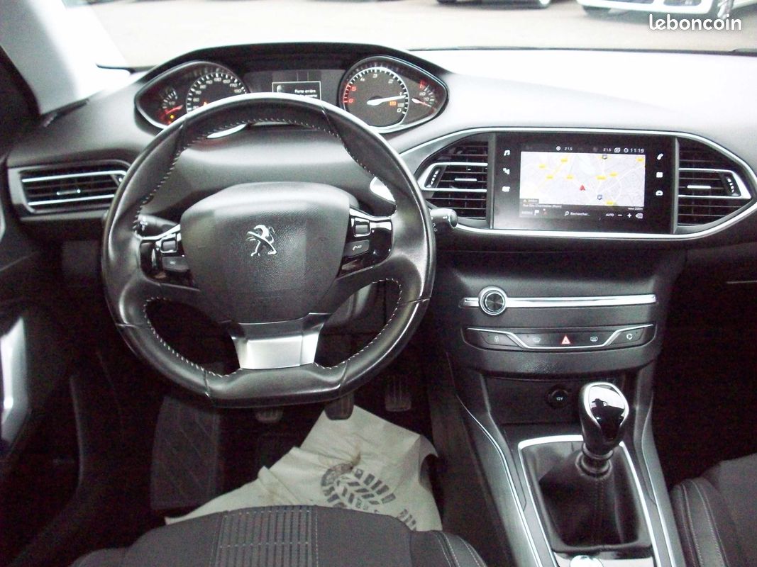 Peugeot 308 allure [URL masquée pour votre sécurité] hdi 130 cv (image 4)