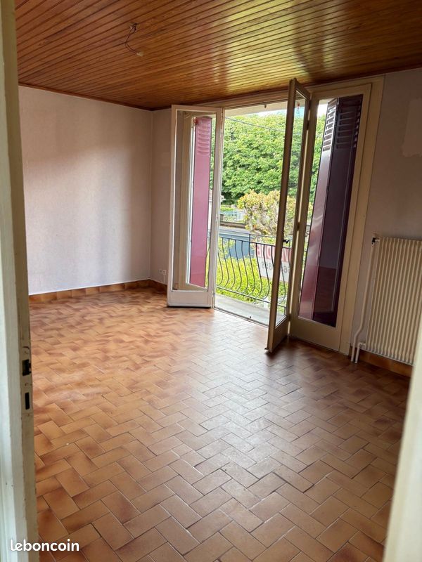 Maison 5 pièces 80 m² · à Montluçon · 80 m² · 80 000 €