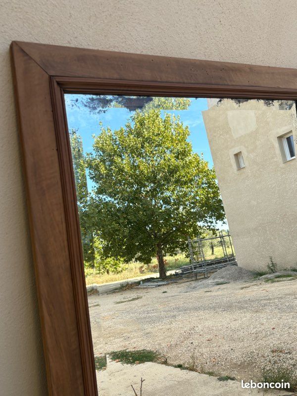 Grand miroir ancien en noyer (image 4)