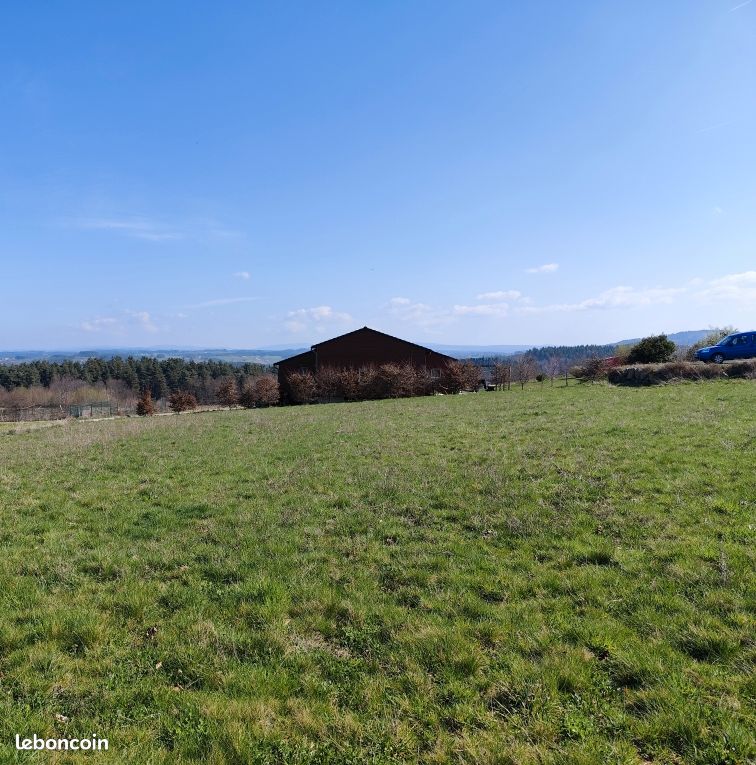 Terrain constructible Yssingeaux · 84 000 €