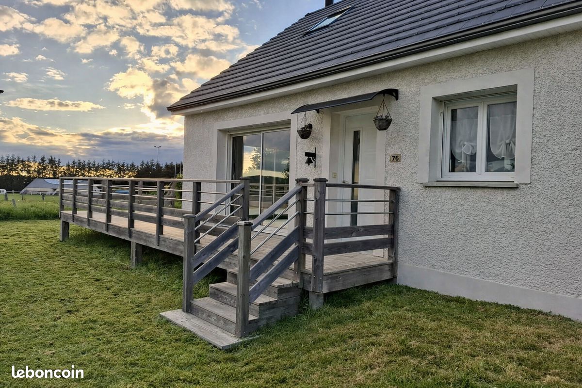 Maison 7 pièces 140 m² · à Albaret-Sainte-Marie · 140 m² · 275 000 €