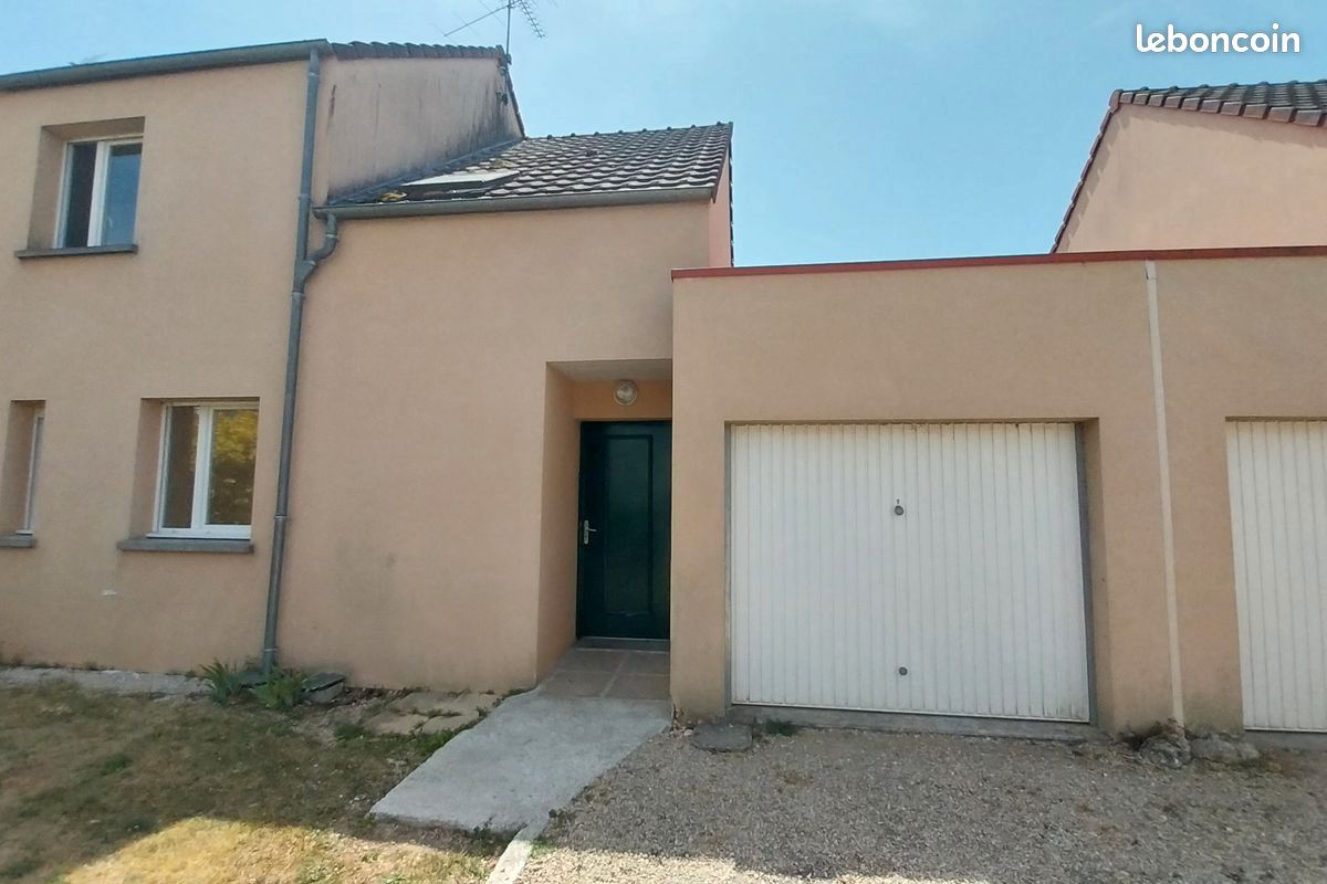 Maison 3 pièces 74 m² · à Puiseaux · 74 m² · 102 000 €