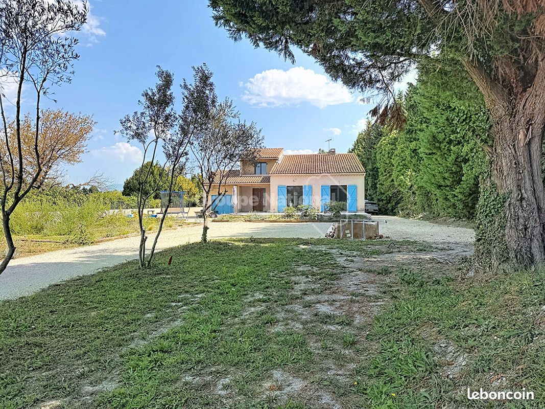 Maison 6 pièces 168 m² · à Velleron · 168 m² · 525 000 €
