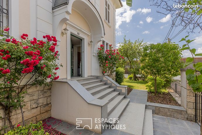 Maison 13 pièces 350 m²