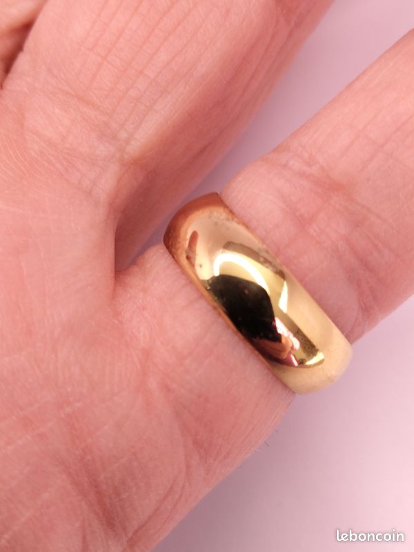 Bague Homme Bishop En Améthyste Simulée 4.00 Carats - Or Jaune Plaqué Argent 925 - Taille Réglable - Neuf Avec Boîte