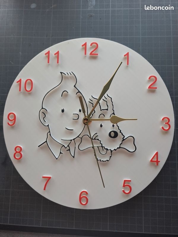Horloge Murale Tintin Neuve - Diamètre 25 Cm En Plastique, Style Ronde Et Colorée