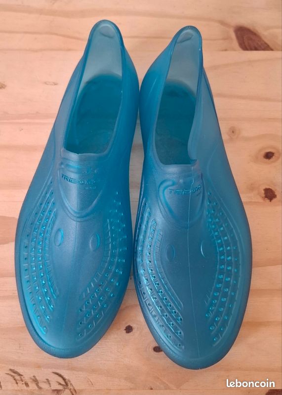 Chaussons de piscine d'eau aquatiques Claquettes en plastique