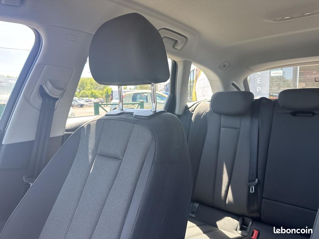 AUDI A4 Avant 2.0 TDI Ultra - 190 AVANT BREAK Business line (image 30)