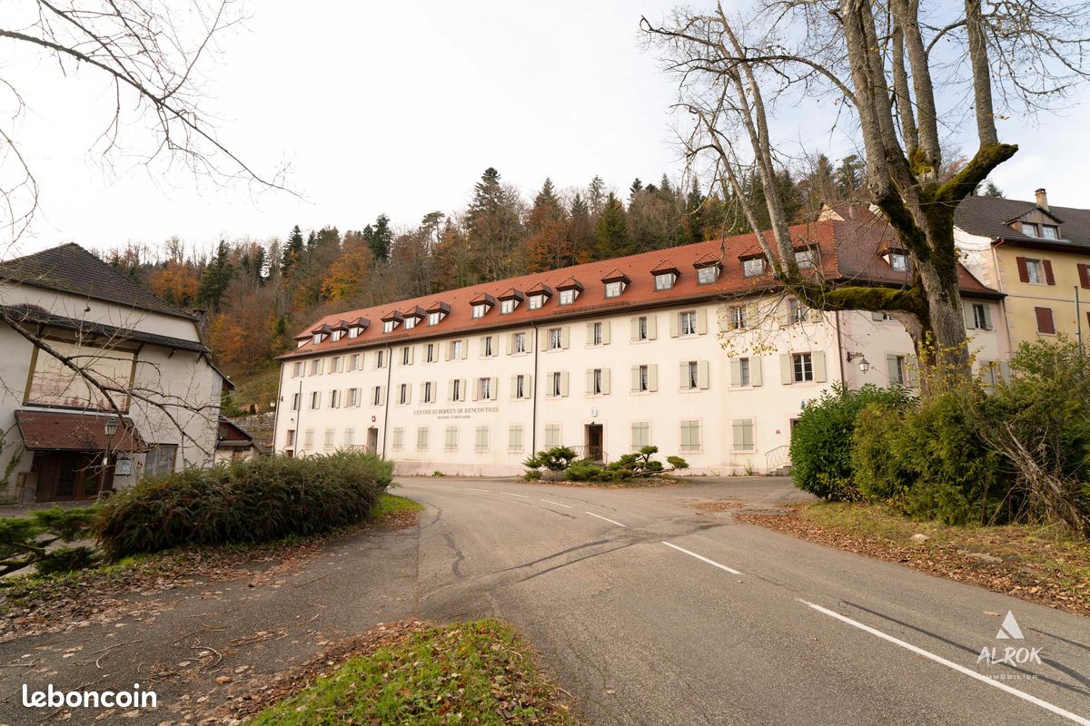 74 pièces 2465 m² · à Lucelle · 2 465 m² · 380 000 €
