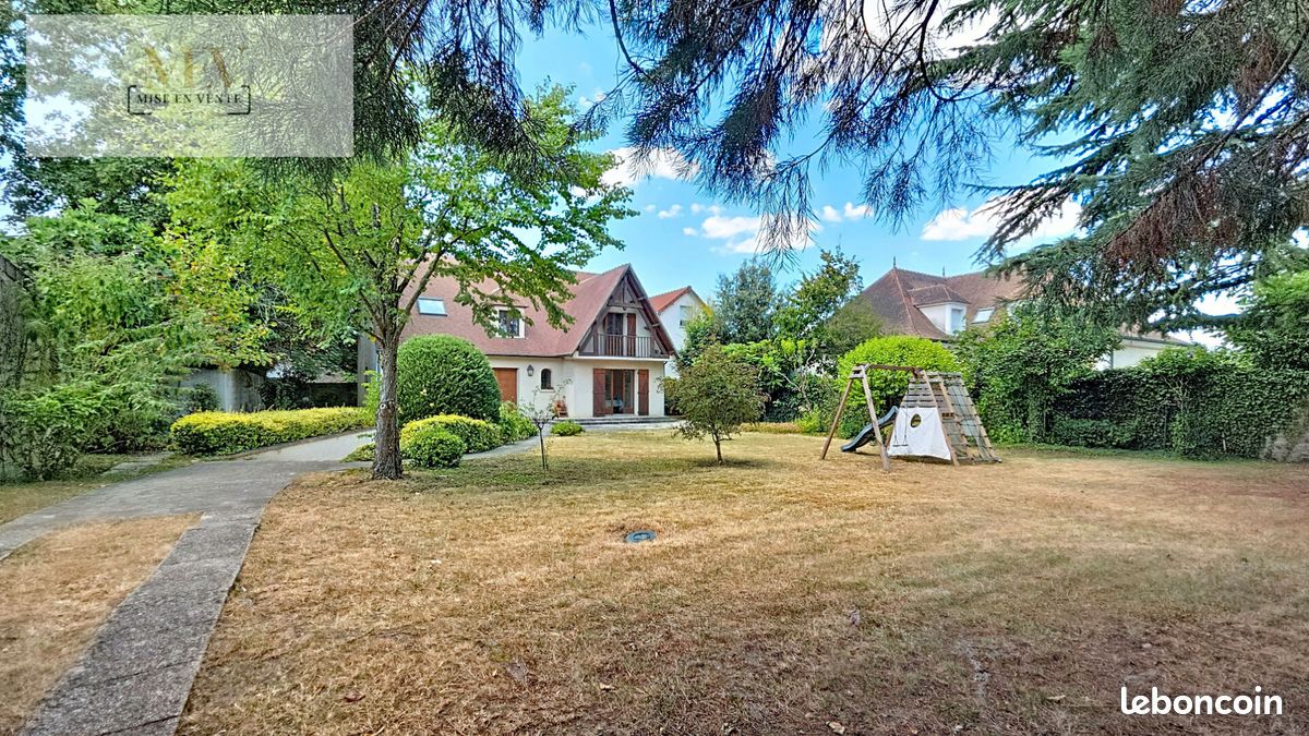 Maison 7 pièces 198 m² · à Noisy-le-Grand · 198 m² · 699 000 €