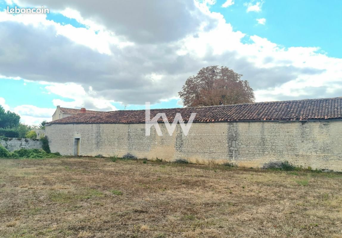 Propriété 7 pièces 340 m² - Terres-de-Haute-Charente 16270 Mareuil (image principale 7)