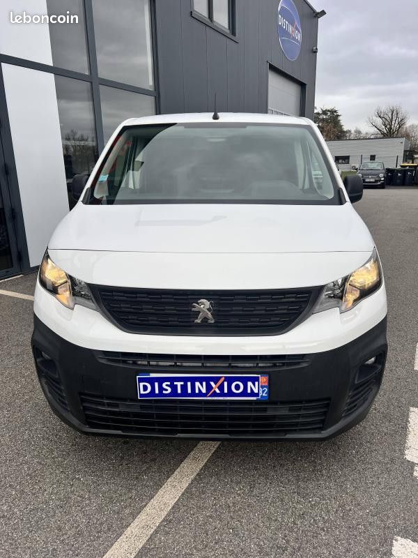 Peugeot Partner 1.5 BlueHDi BVM6 100CV PREMIUM STANDARD Garantie Nationale 12 Mois (image 3)