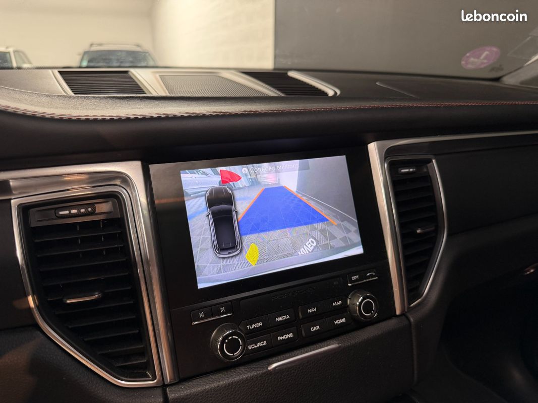 PORSCHE MACAN 2.0 250ch PDK / SUIVI COMPLET PORSCHE / TOIT OUVRANT / APPLE CARPLAY (image 16)