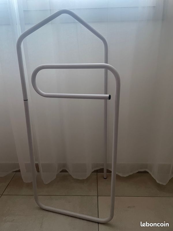 Valet (image 1)
