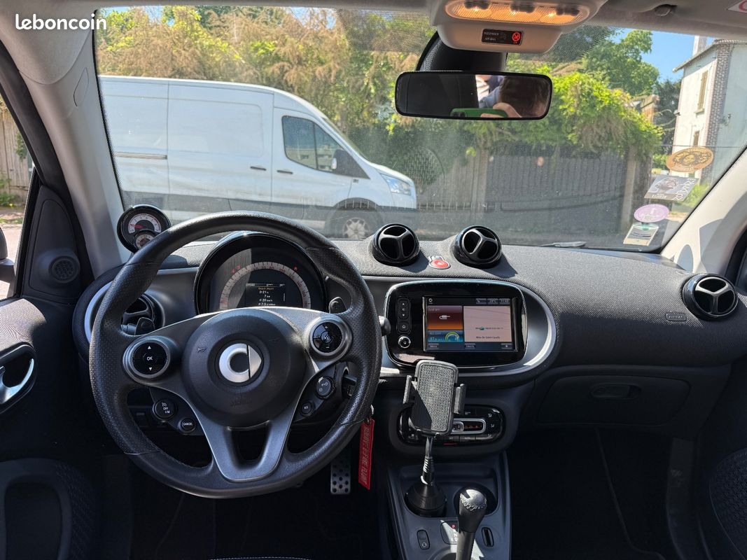 SMART FORTWO COUPE 0.9 90 ch SS BA6 Prime (image 4)