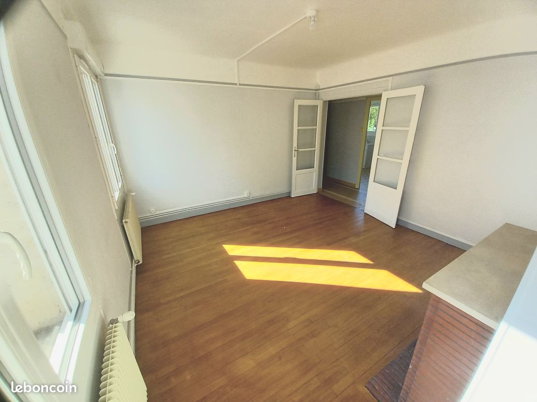 Appartement 9 pièces 160 m² · à Vitry-le-François · 160 m² · 175 000 €
