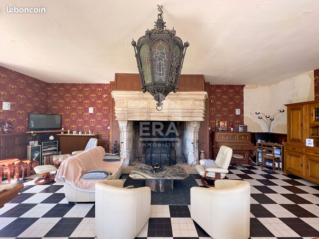 Maison 8 pièces 247 m² · à La Madeleine-sur-Loing · 247 m² · 499 000 €