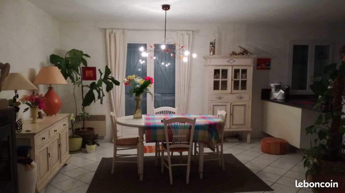 Salle à manger (image 1)