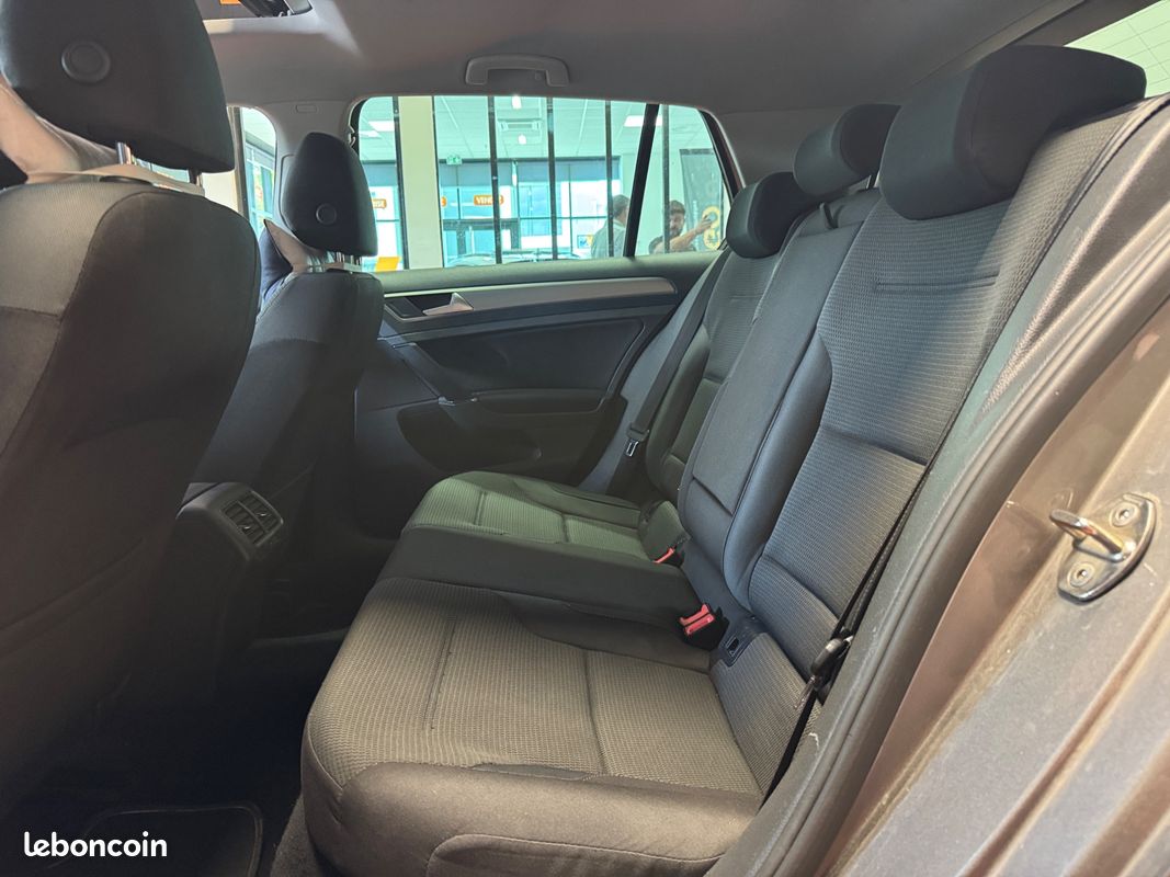 Volkswagen golf 1.6 tdi 110 bluemotion confort line toit ouvrant (image 10)