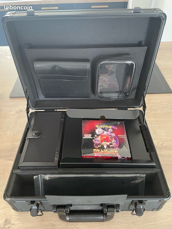 Pokémon / valise Team Rocket (neuve) (image 4)
