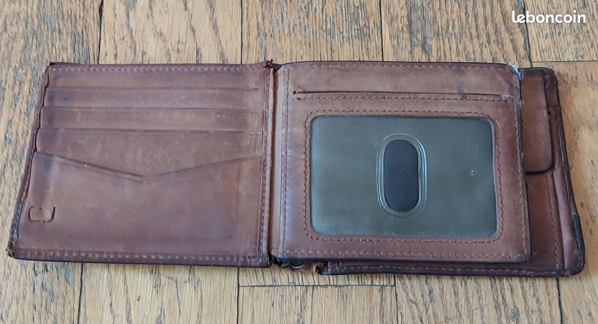 Portefeuille Porte-monnaie FOSSIL En Cuir Vintage - Rouge - Occasion (état Correct)