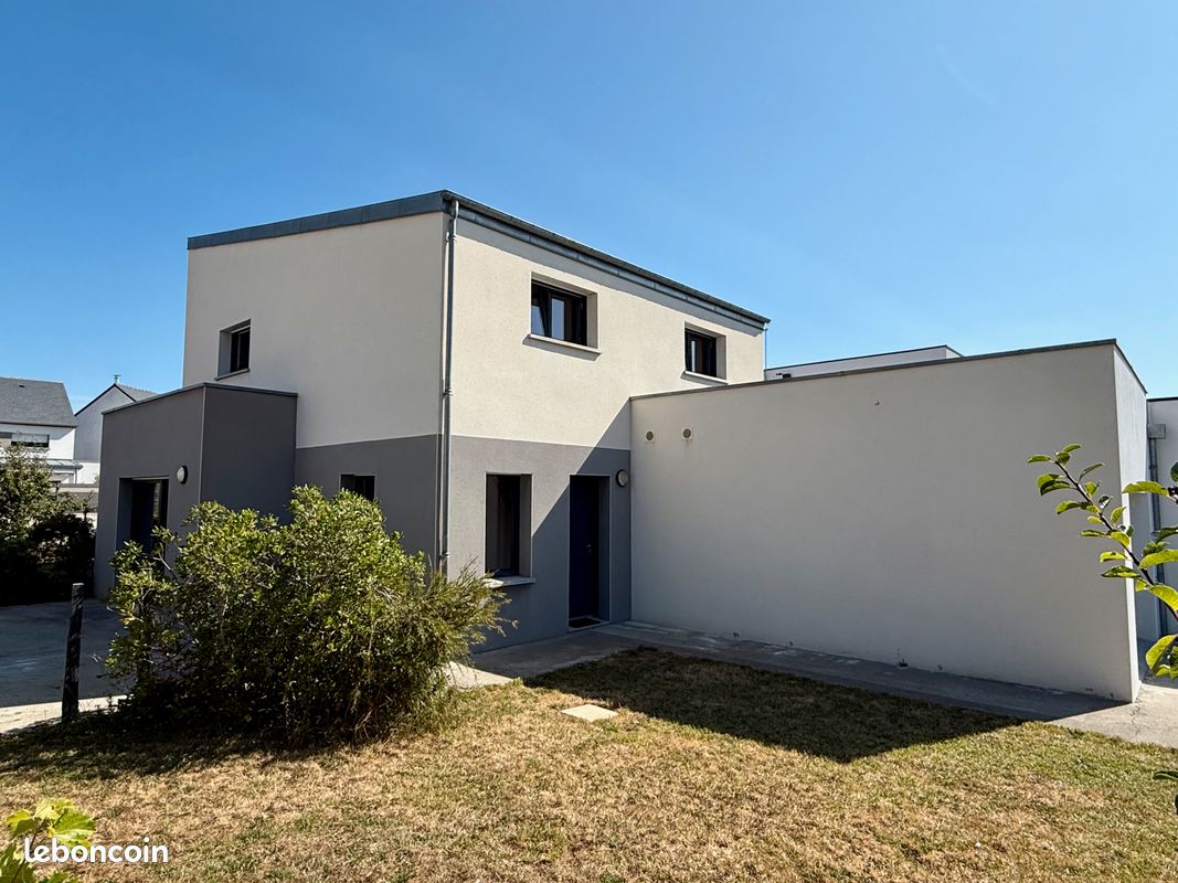Maison 5 pièces 127 m² · à La Mézière · 127 m² · 385 000 €