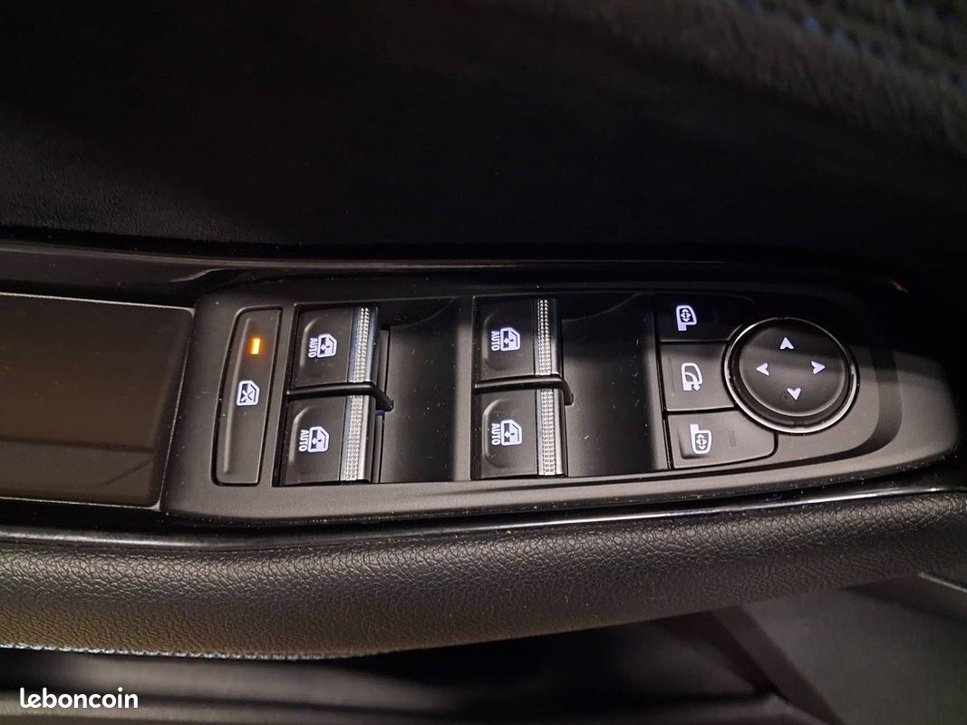 RENAULT Austral E-Tech hybrid 200 Iconic esprit Alpine (image 22)