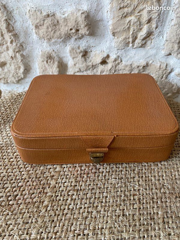Trousse Vintage Style Ancien Monogrammée - Blanc Cassé, Dentelle, Fait Main, Occasion