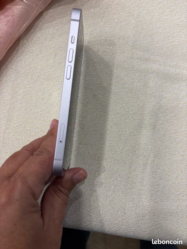 IPhone 7 32 Go Noir - Occasion En Très Bon état, Vendu Avec Ses Accessoires