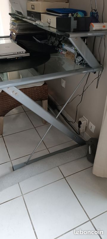 Bureau (image 4)