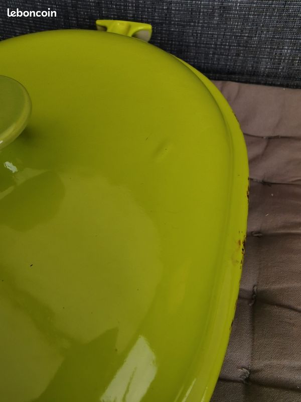 Cocotte Le Creuset N°29 – Fonte émaillée Vert Anis – Design Enzo Mari – Vintage France