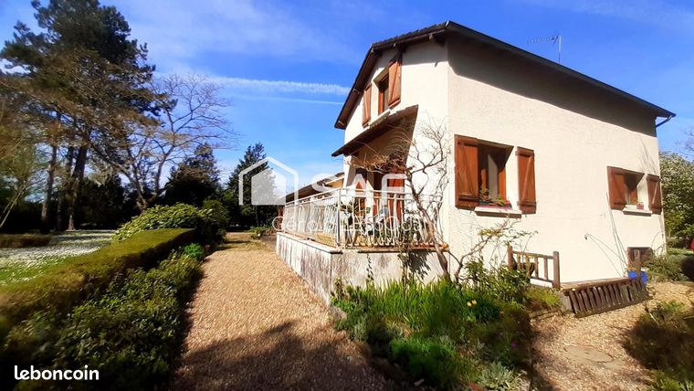 Propriété 7 pièces 185 m²