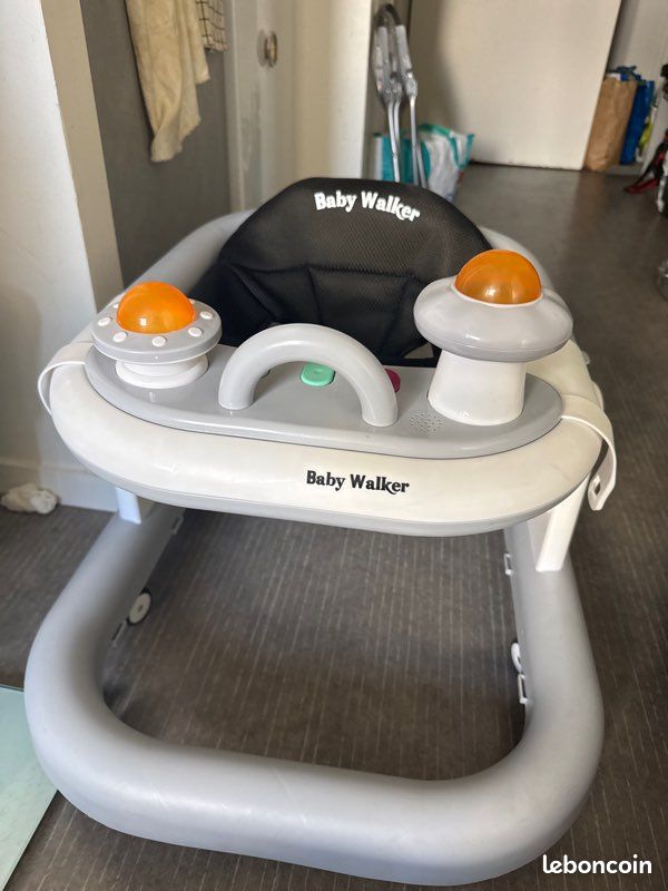 Baby Walker (image 1)