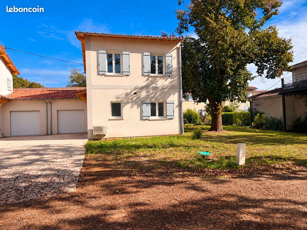 Maison 4 pièces 108 m² · à Salles · 108 m² · 1 350 €/mois