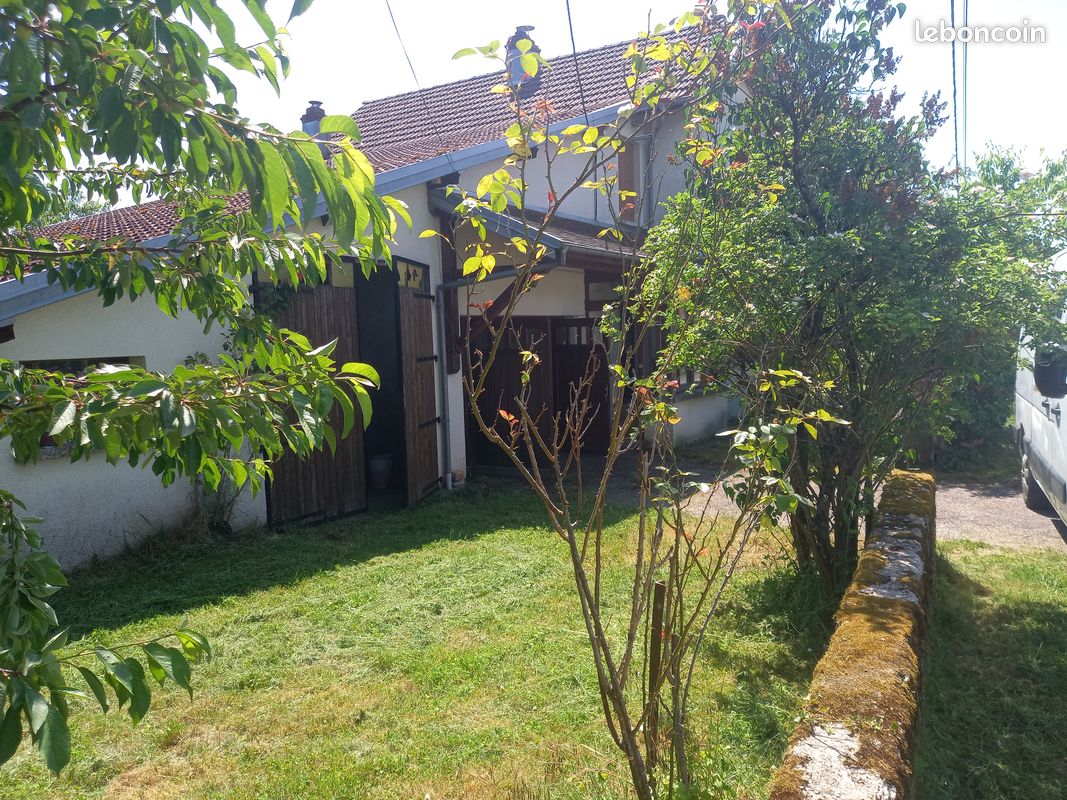 Maison 6 pièces 120 m² · à Fleurey-lès-Saint-Loup · 120 m² · 87 900 €