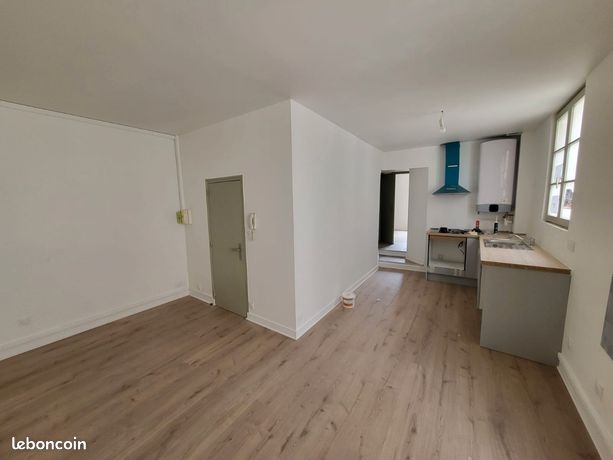 Appartement F3 Centre ville Etampes