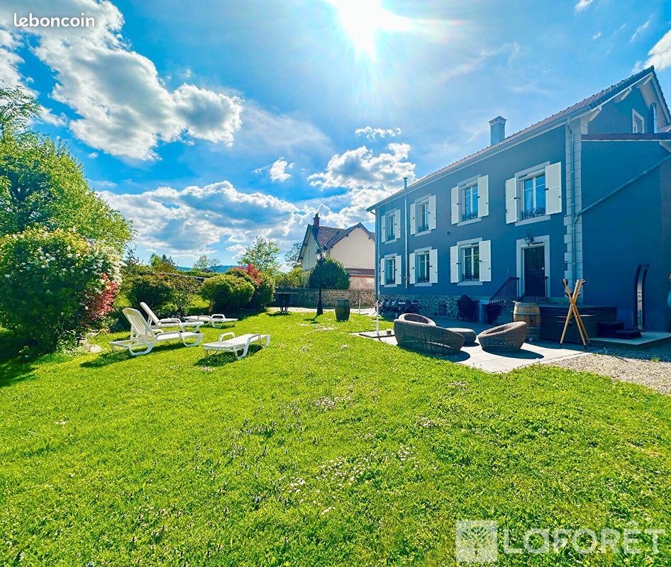Maison 8 pièces 235 m² · à Bussang · 235 m² · 555 000 €