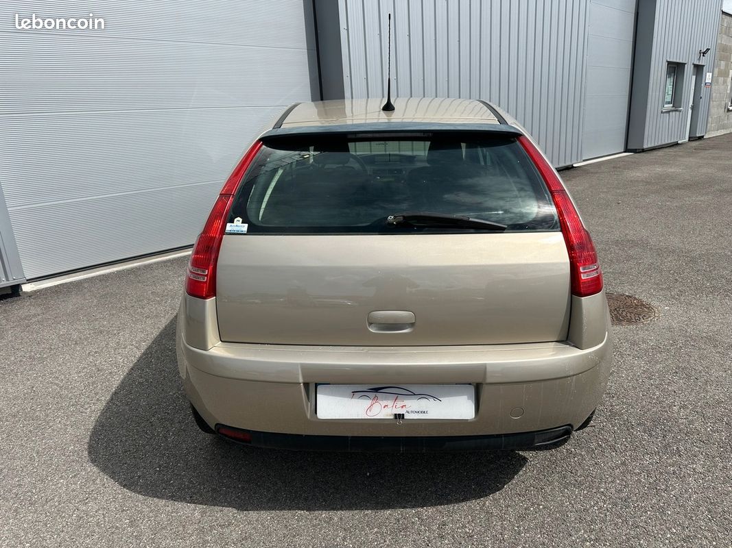 Citroën C4 1.6 HDi 110Ch Ambiance / Kit distribution Neuf (image 13)