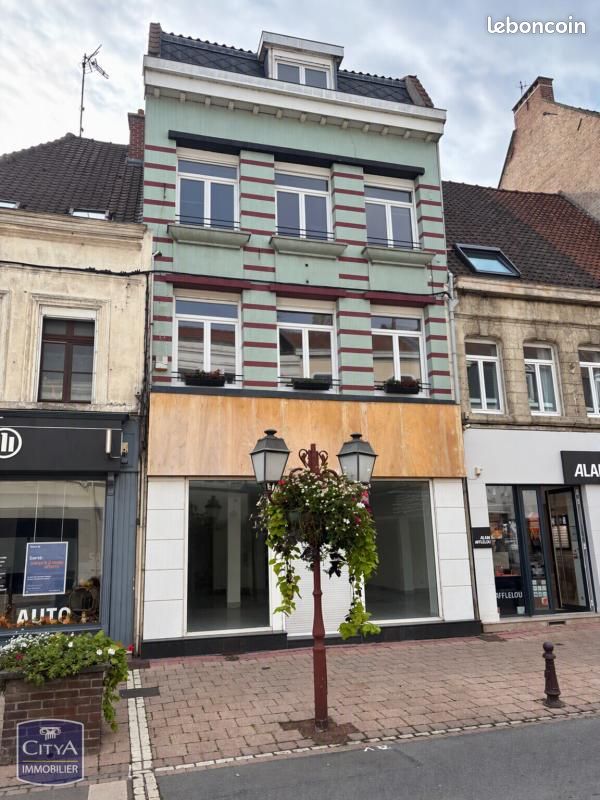 Immeuble 450 m² · à Saint-Amand-les-Eaux · 450 m² · 435 000 €