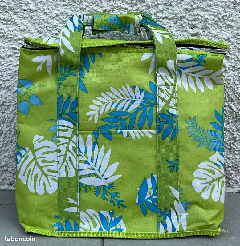 Set de Plage comprenant Siège pliable, Matelas de plage, Sac isotherme et sac de plage (image 4)