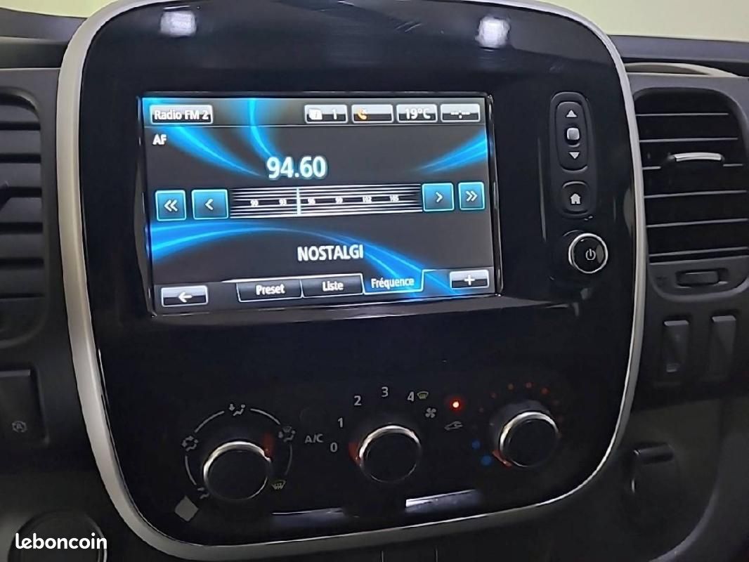 Renault Trafic COMBI L1 dCi 145 Energy S&S - Zen (image 18)