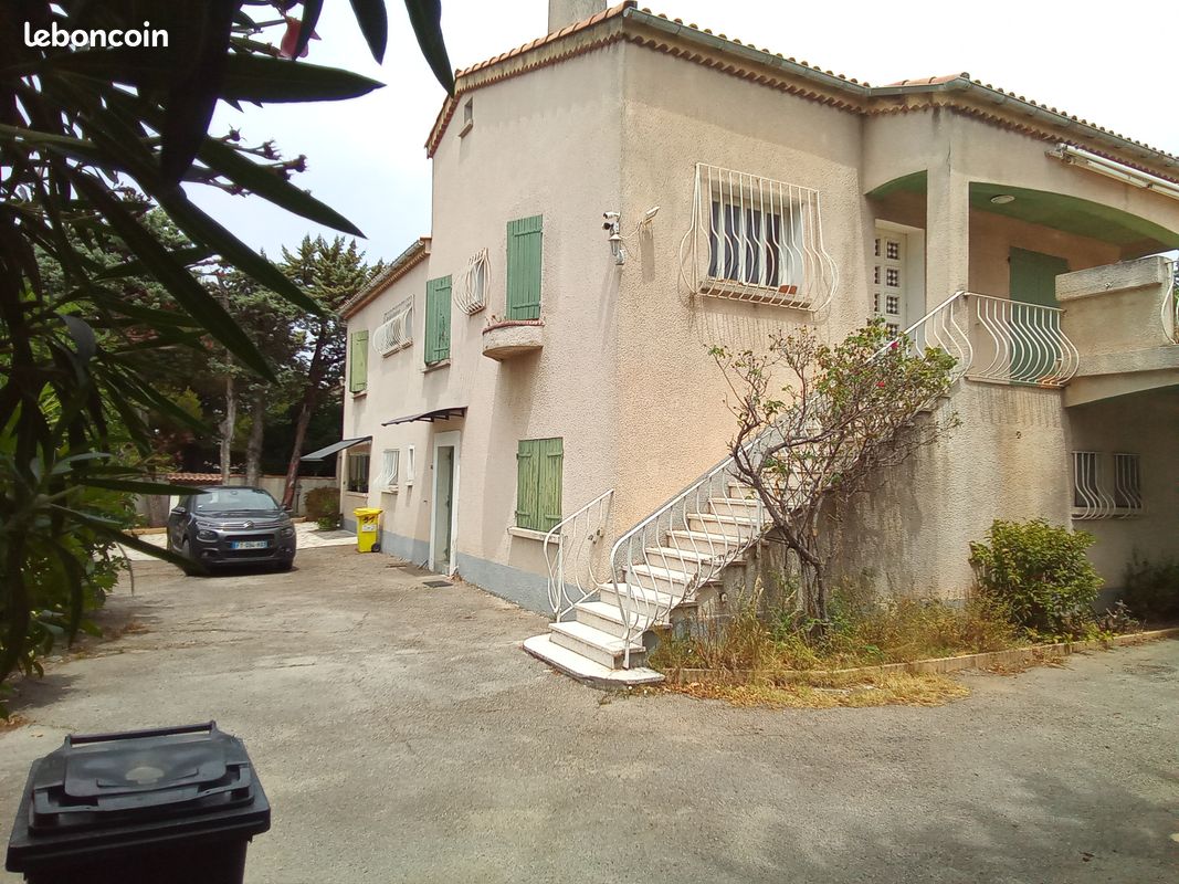 Maison 11 pièces 326 m² · à Marignane · 326 m² · 745 000 €