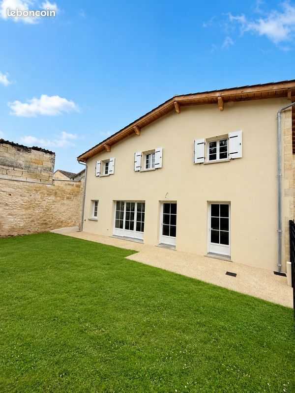 Maison 5 pièces 98 m² · à Lussac · 98 m² · 1 050 €/mois
