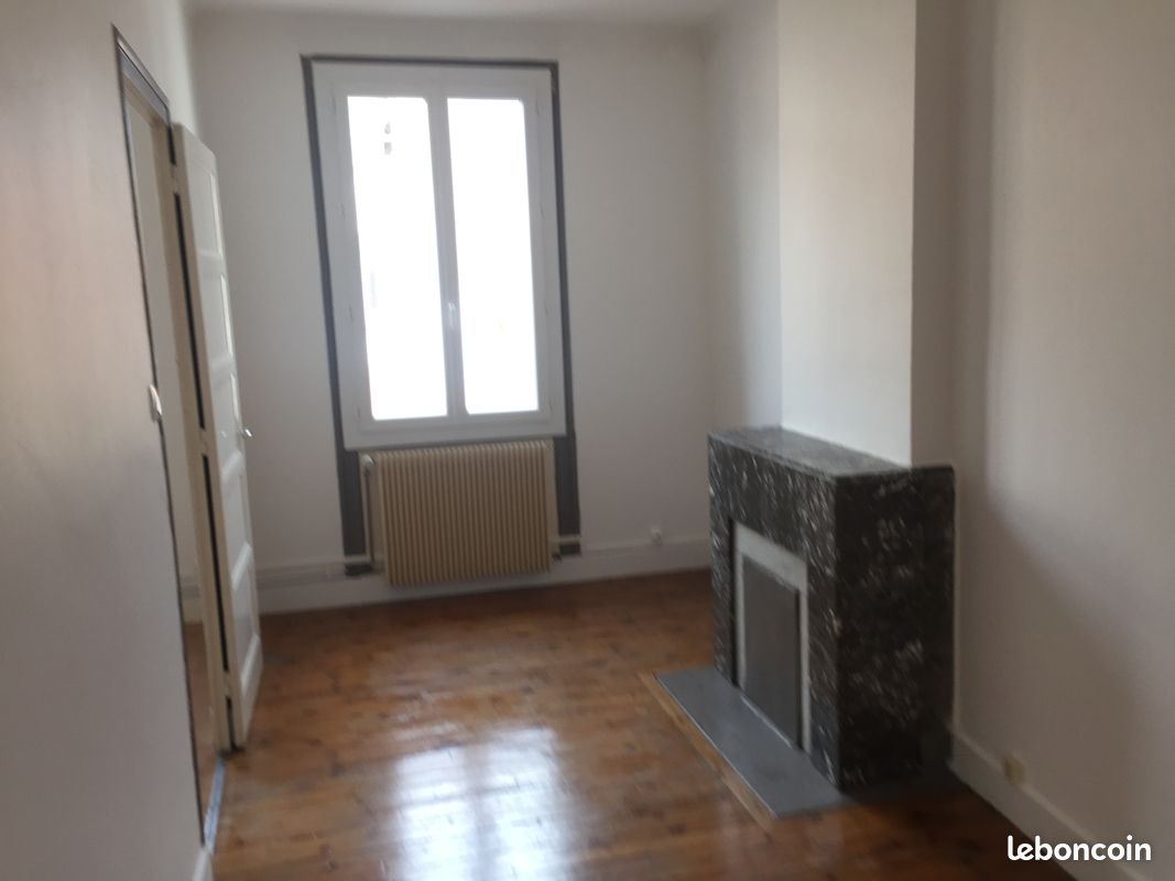 Appartement 3 pièces 64 m² · à Saint-Étienne · 64 m² · 520 €