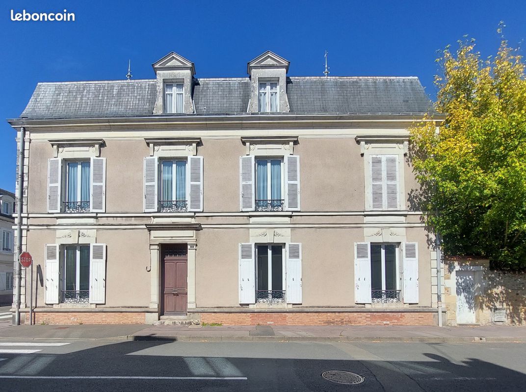 Maison 13 pièces 328 m² · à La Flèche · 328 m² · 640 500 €