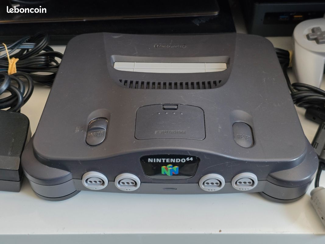 Nintendo 64 avec Jeux et Manettes (image 2)