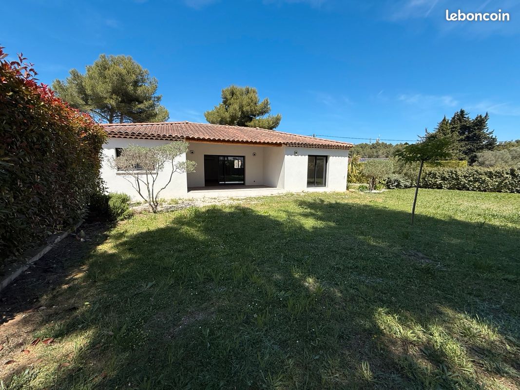 Maison 4 pièces 130 m² · à Saint-Mitre-les-Remparts · 130 m² · 530 000 €
