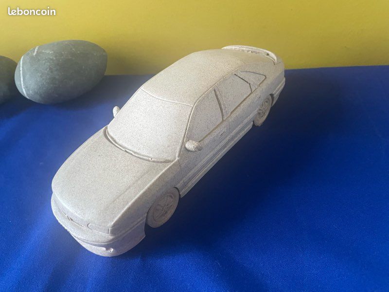 Miniature Renault 25 V6 Phase 1 - 1/18 - Résine - Modèle Neuf