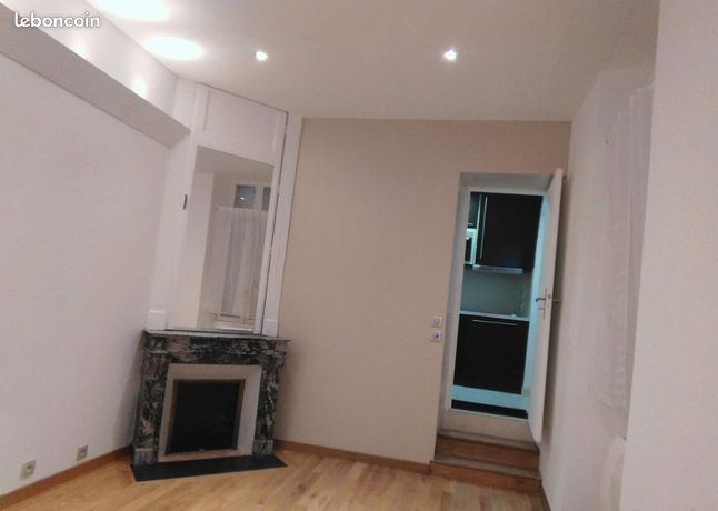 Studio 1 pièce 21 m²