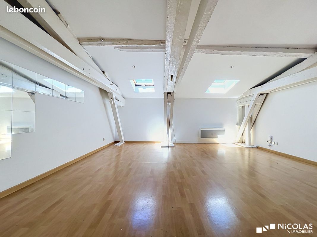 Appartement 3 pièces 69 m² · à Bordeaux · 69 m² · 240 000 €